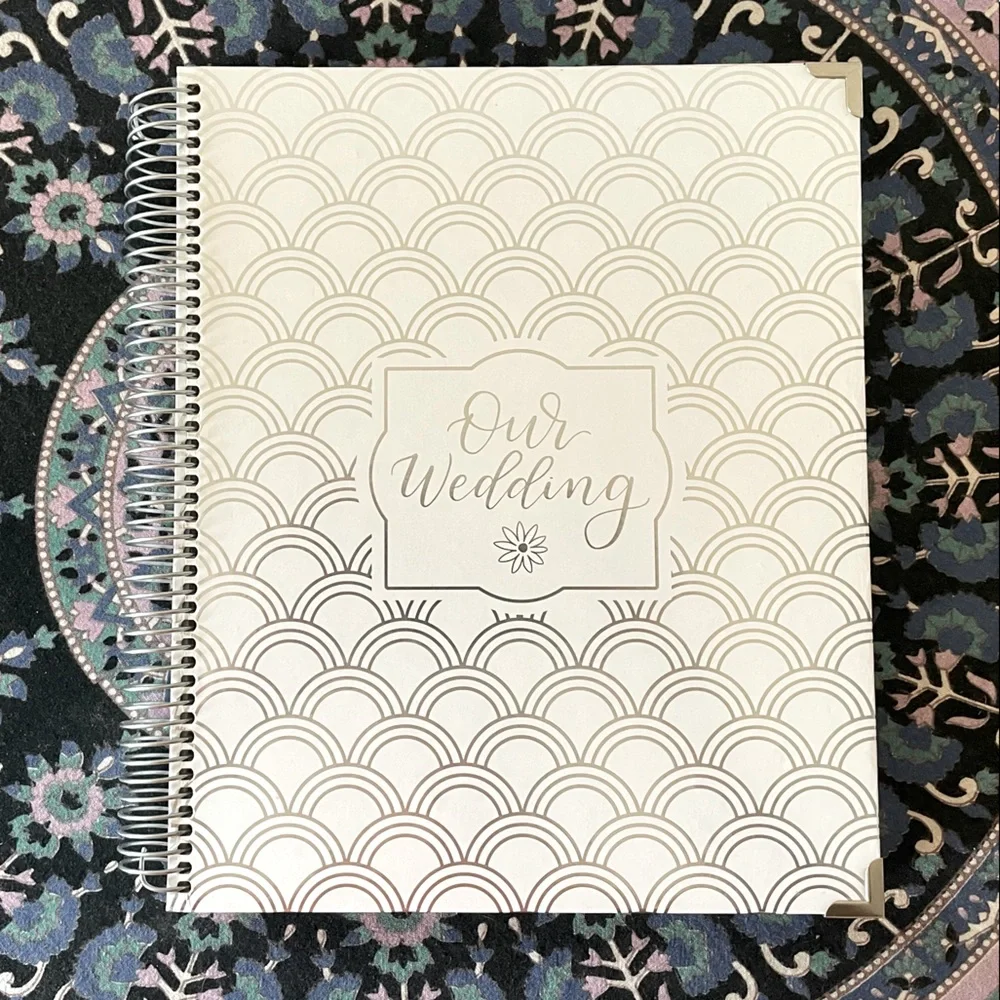 Silver Hard Cover Wedding Day Planner & Organizer